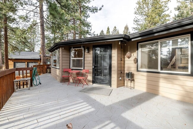 Photo - Furnished Rental in Desirable NW Bend Neighborhood