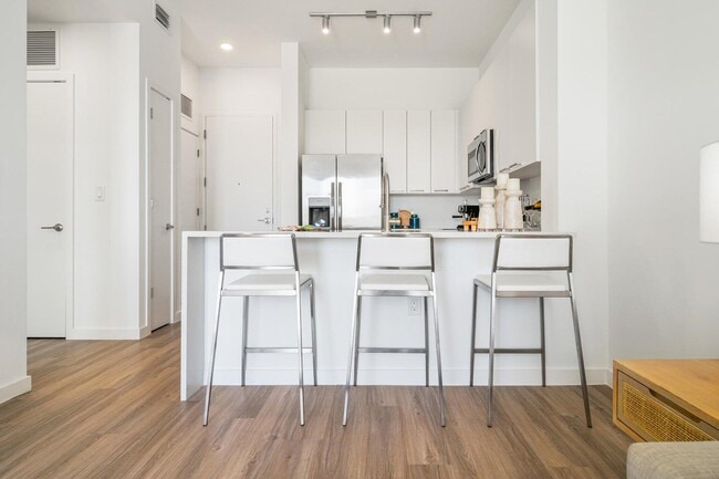 Photo - 2121 Broward Ave Unidad 224