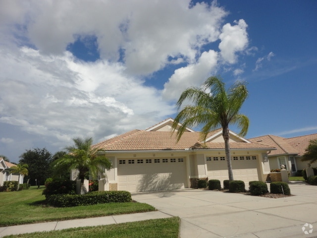 Building Photo - Seasonal Rental