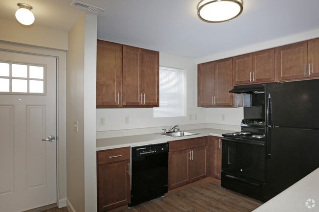 Photo - Lyon Homes Apartments & Townhomes