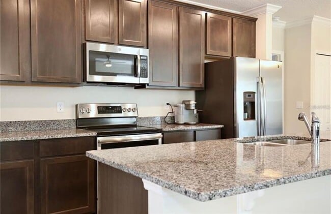 Photo - 492 Pinecrest Loop