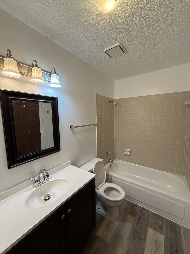 Photo - 1616 Rustic Dr