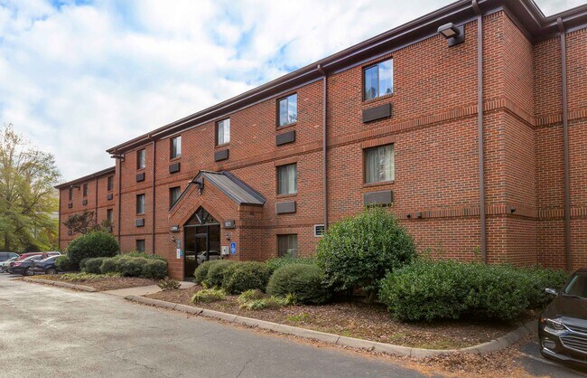 Furnished Studio-Raleigh - North Raleigh - Wake Towne Drive