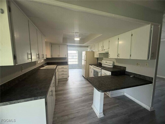 Photo - 8281 Sevigny Dr