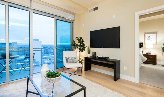 Photo - 2001 Lincoln St Unit #1812A