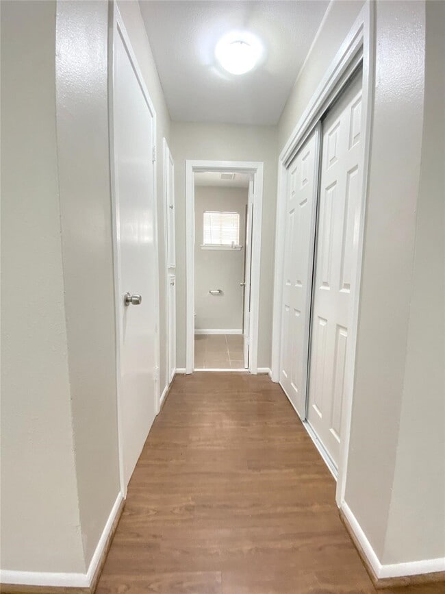 Building Photo - 1141 N Durham Dr Unit 12