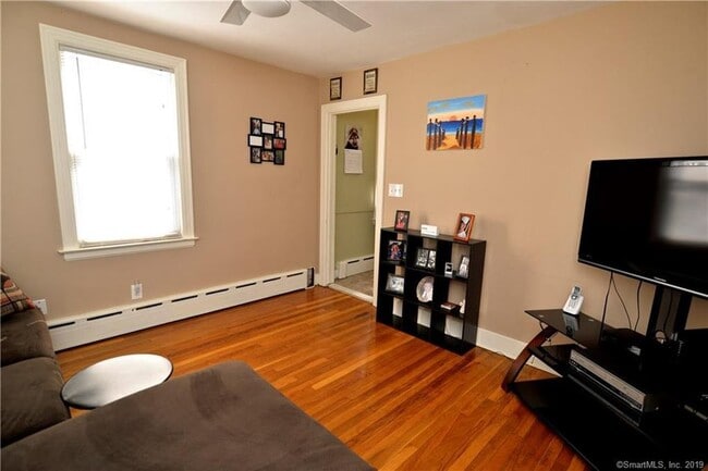 Building Photo - 85 Kneen St Unit 1