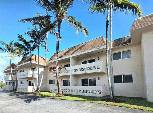 Building Photo - 14500 SW 88th Ave Unit 255