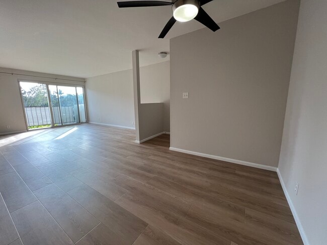 Photo - 8163 Redlands St Unidad 2nd floor Rental