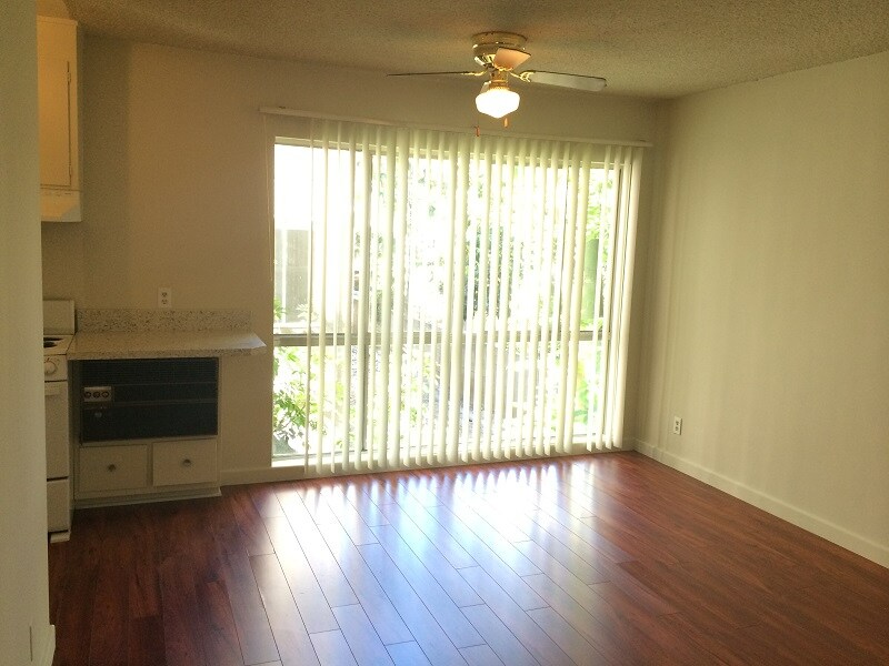 Photo - 530 Veteran Ave