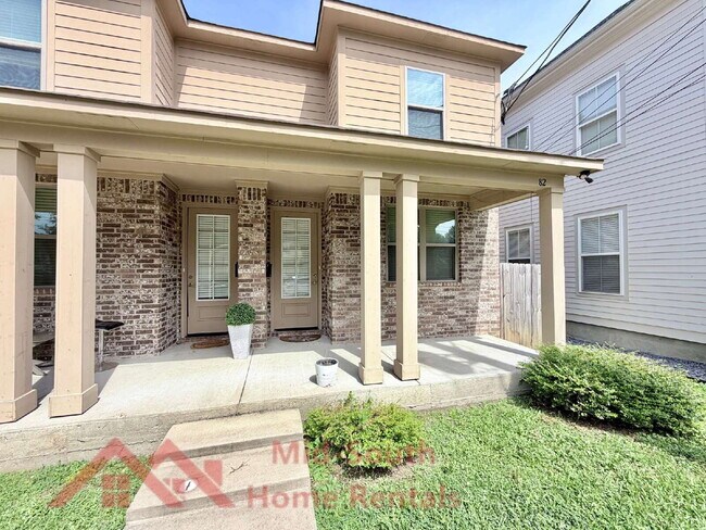 Photo - 82 N Rembert St