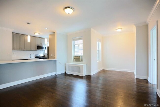 Photo - 196 Martine Ave Unit 5C