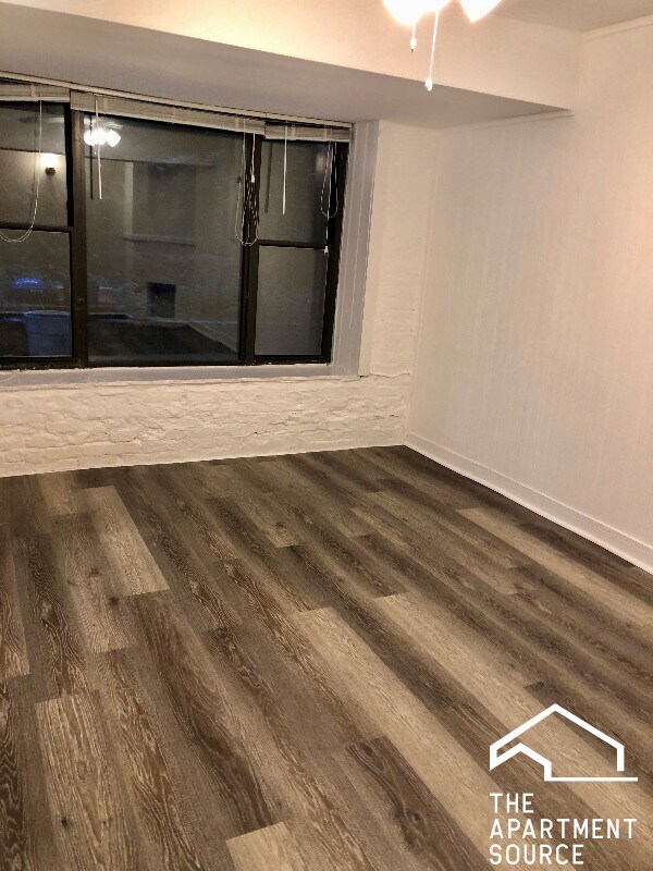 Photo - 1353 N State Pky Unidad 1C