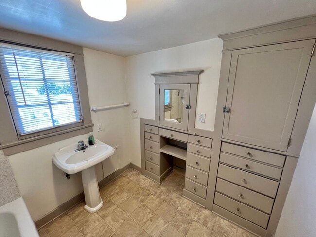 Photo - Historic Bluff Park 1BD Retreat | Top Floor Vintage Gem Unit 2801 E 2nd St #3