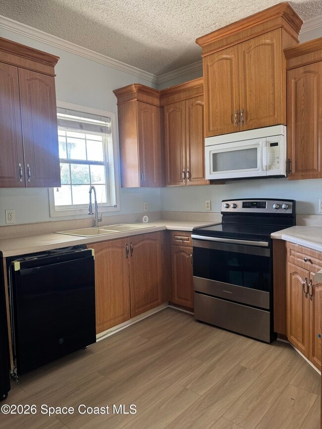Photo - 1130 Grapefruit Rd SE