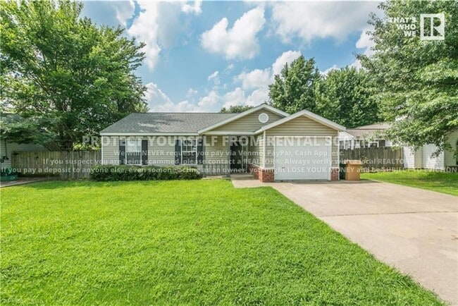 Photo - 3161 W Oakfield St House