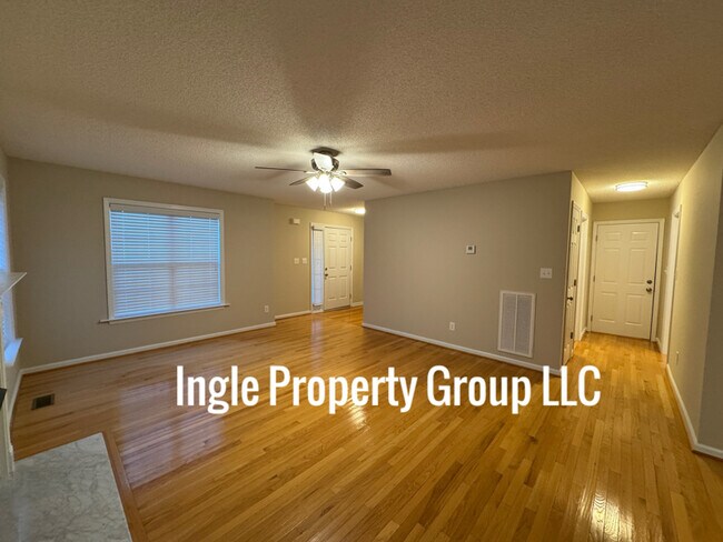 Photo - 18 Shapiro Ct