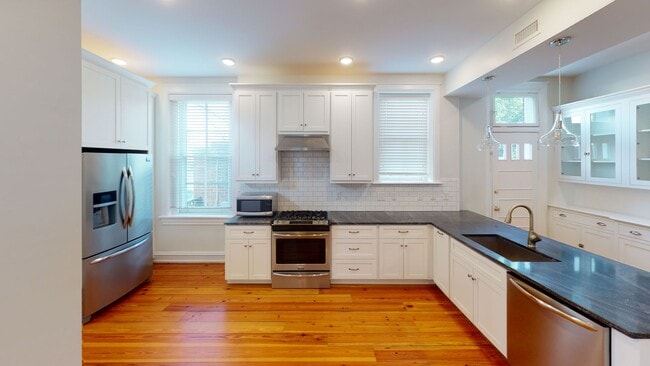 Photo - 2215 Monument Ave