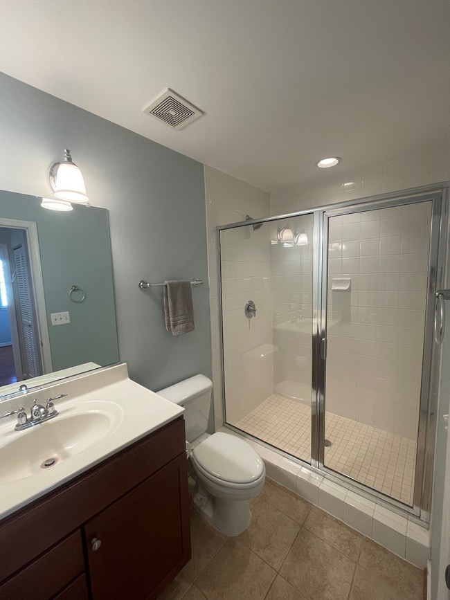 Photo - 4069 S Four Mile Run Dr Unit 401