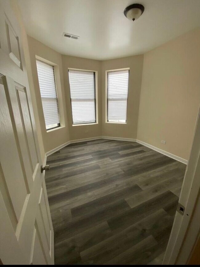 Photo - 1434 W Flournoy St Unit 1F