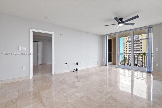Photo - 2001 N Ocean Blvd Unidad 701