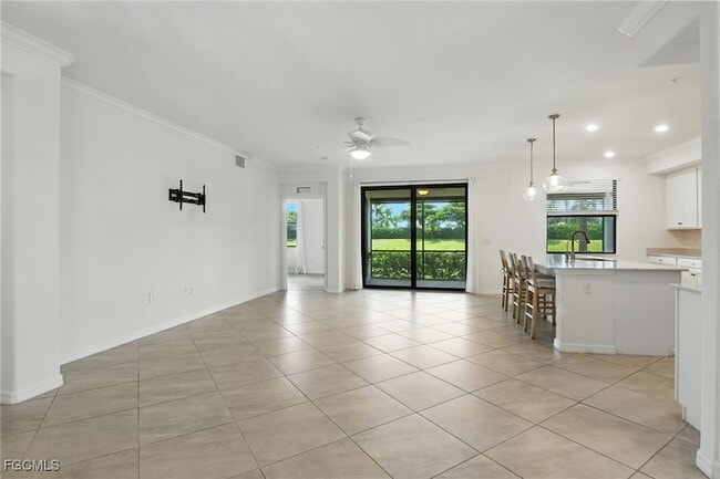 Photo - 12039 Hawthorn Lake Dr Unit 102