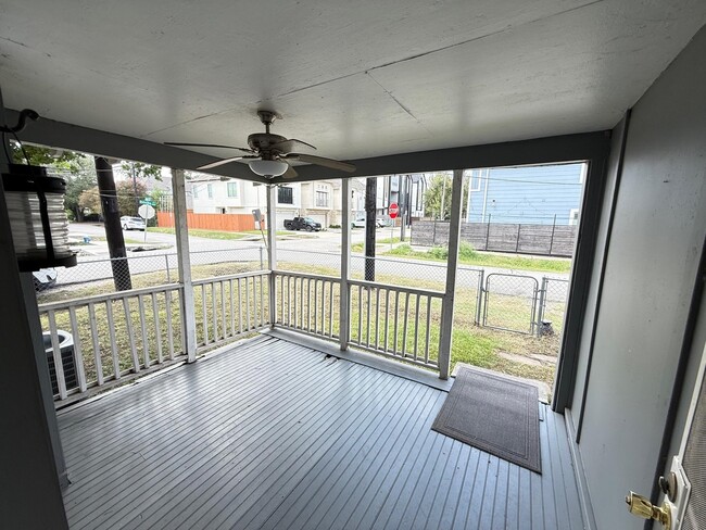 Photo - 5239 Kiam St