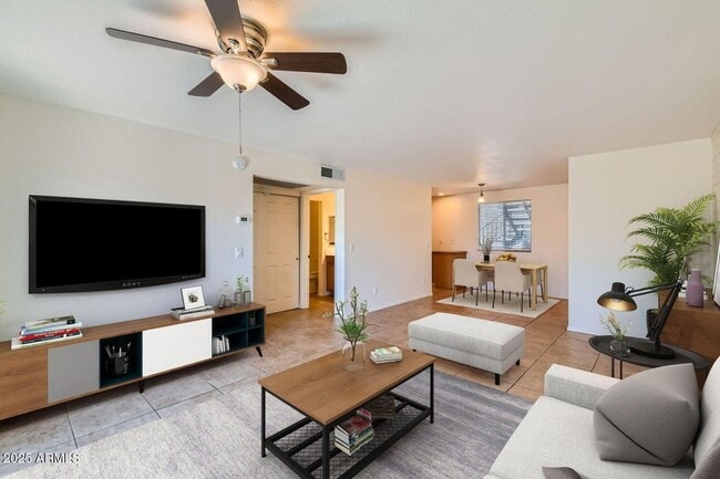Photo - Luxury and Resort like Living at Scottsdale Park Place!!! Tile throughout, light, bright and Pri...