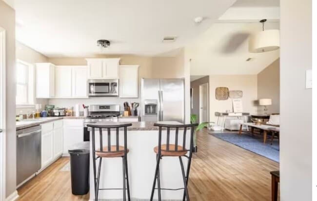 Photo - 883 Indigo Springs Ln