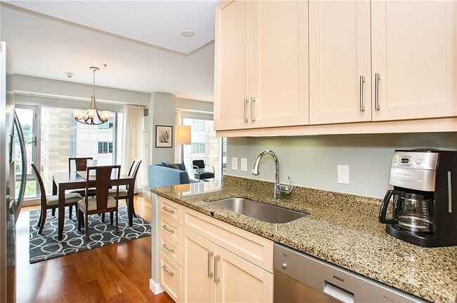 Photo - "Chic 1-Bedroom Urban Retreat with Granite...
