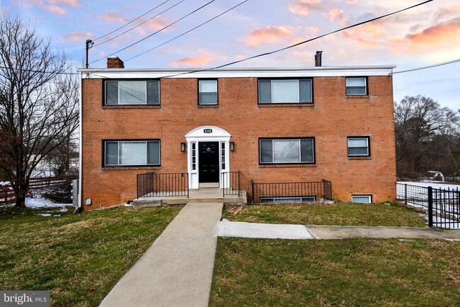 Building Photo - 8208 Bellefonte Ln Unit 3 Rental