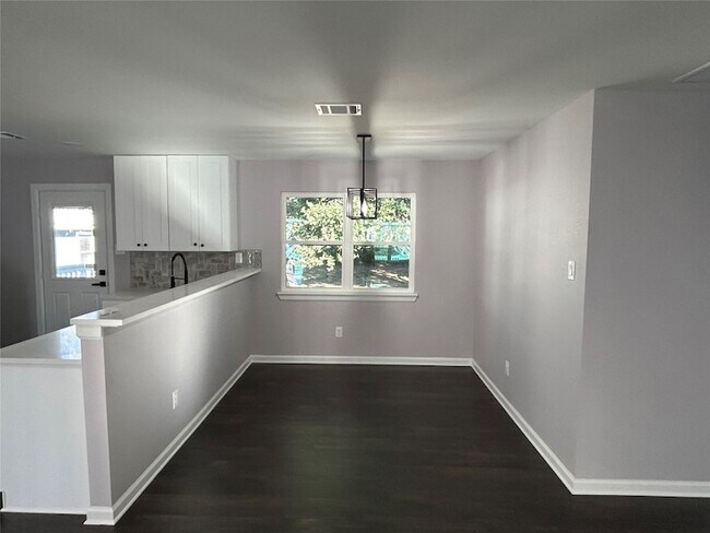 Photo - 21057 Live Oak St