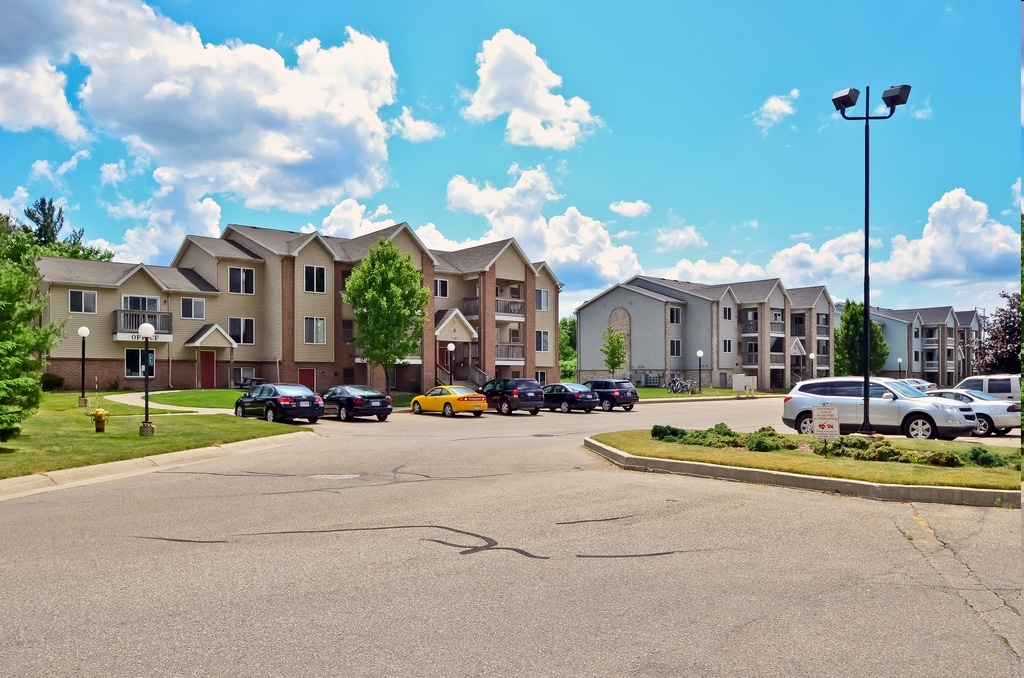 Parking Area - Ottawa Creek Apartments