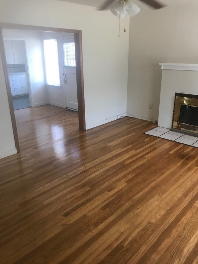 Photo - 1207 Warner St Unidad A