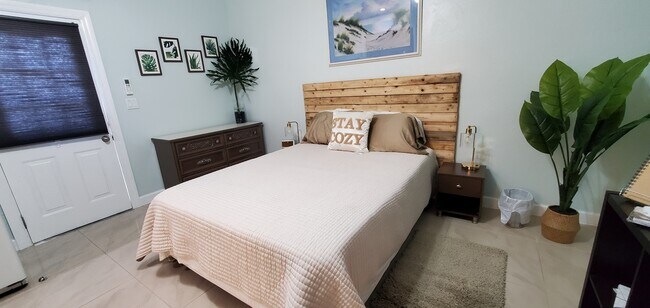 Photo - 5811 Crystal Rd