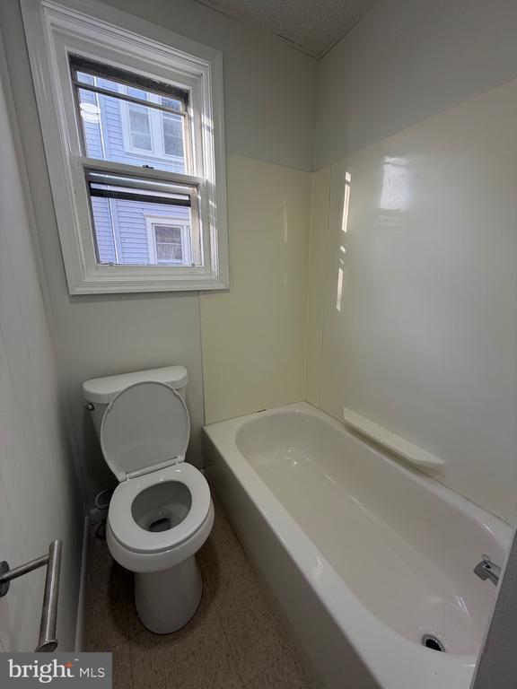 Photo - 517 Bentley Ave Unidad A