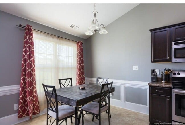 Photo - 476 Blackhawk Lane