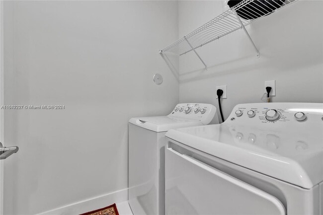 Photo - 4745 NW 84th Ct