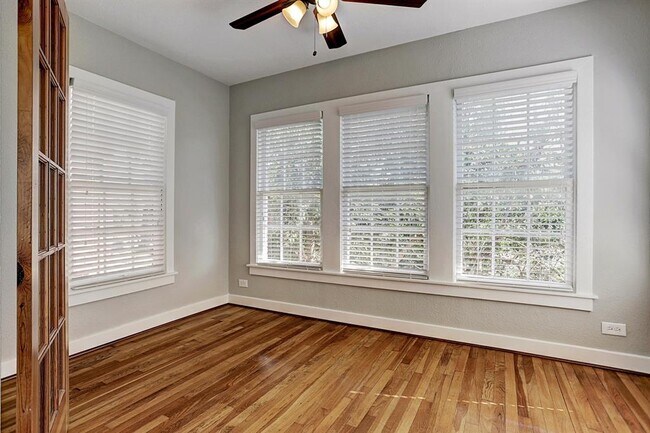 Photo - 1810 W Alabama St Unit 4