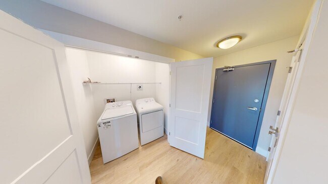 Photo - 67 Suffolk St Unit 303