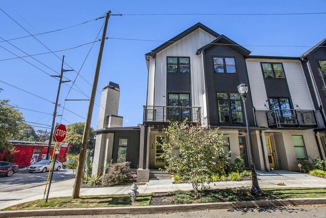 Photo - 1350 May Ave SE Townhome