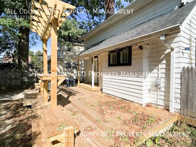 Photo - 1422 Elder Ave