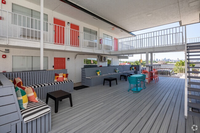 Outdoor Lounge