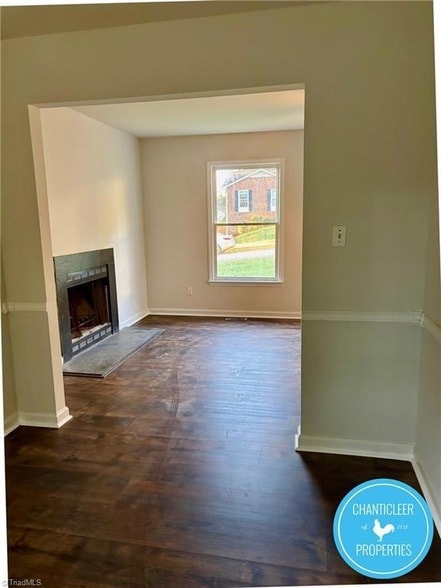 Photo - 6 Lord Foxley Ct