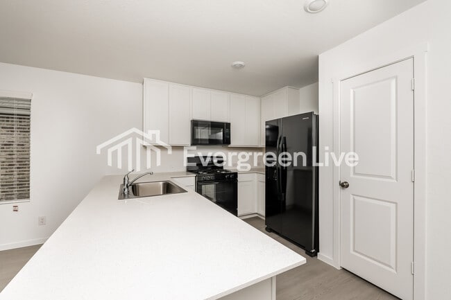 Photo - 1211 Falcon Hts Dr