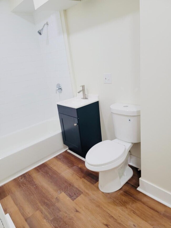 Photo - 21 Wayland St