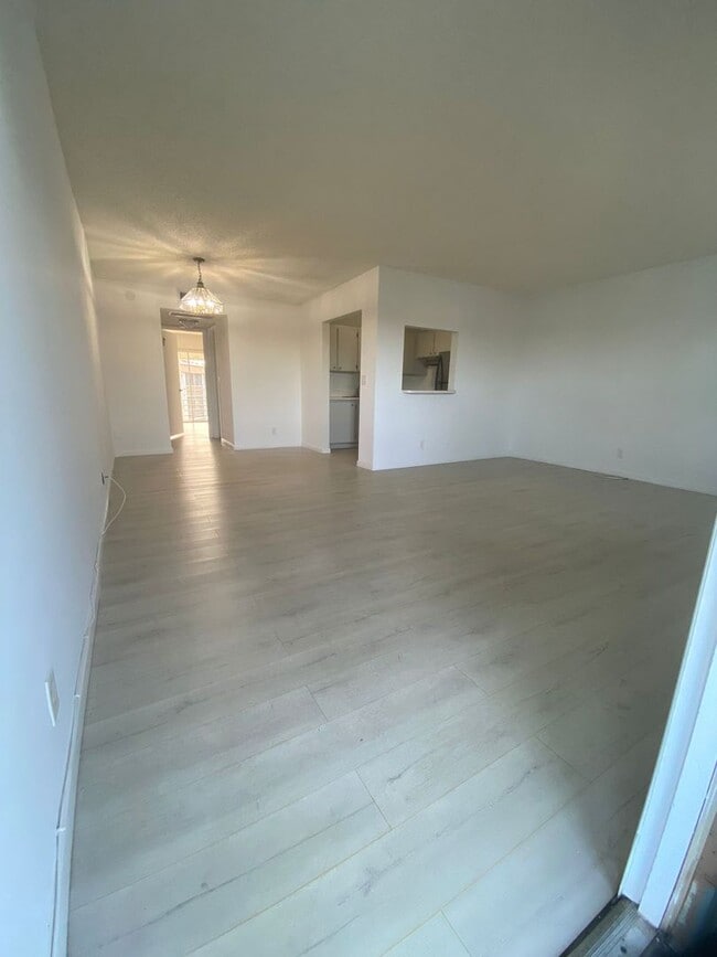 Photo - 2200 Springdale Blvd Unit 2200 Springdale #305