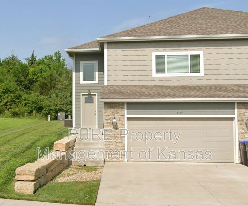 Photo - 4427 SE Gemstone Ln