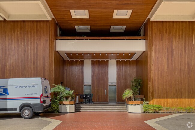 Photo - Mount Terrace Condominiums