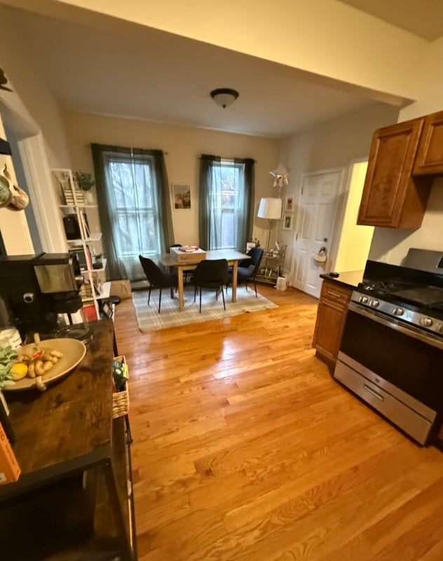Building Photo - 58 Medford St Rental